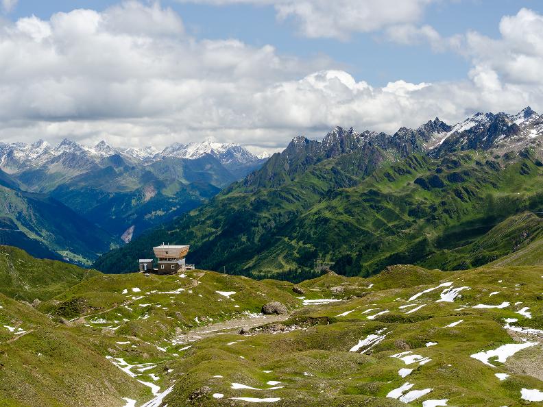 Image 0 - Via Alta Idra